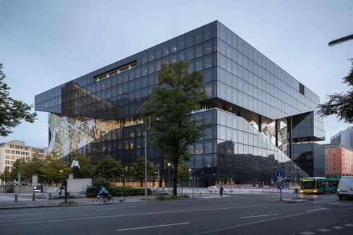 2020全球十大玻璃建筑 立面刚柔融合的建筑美学